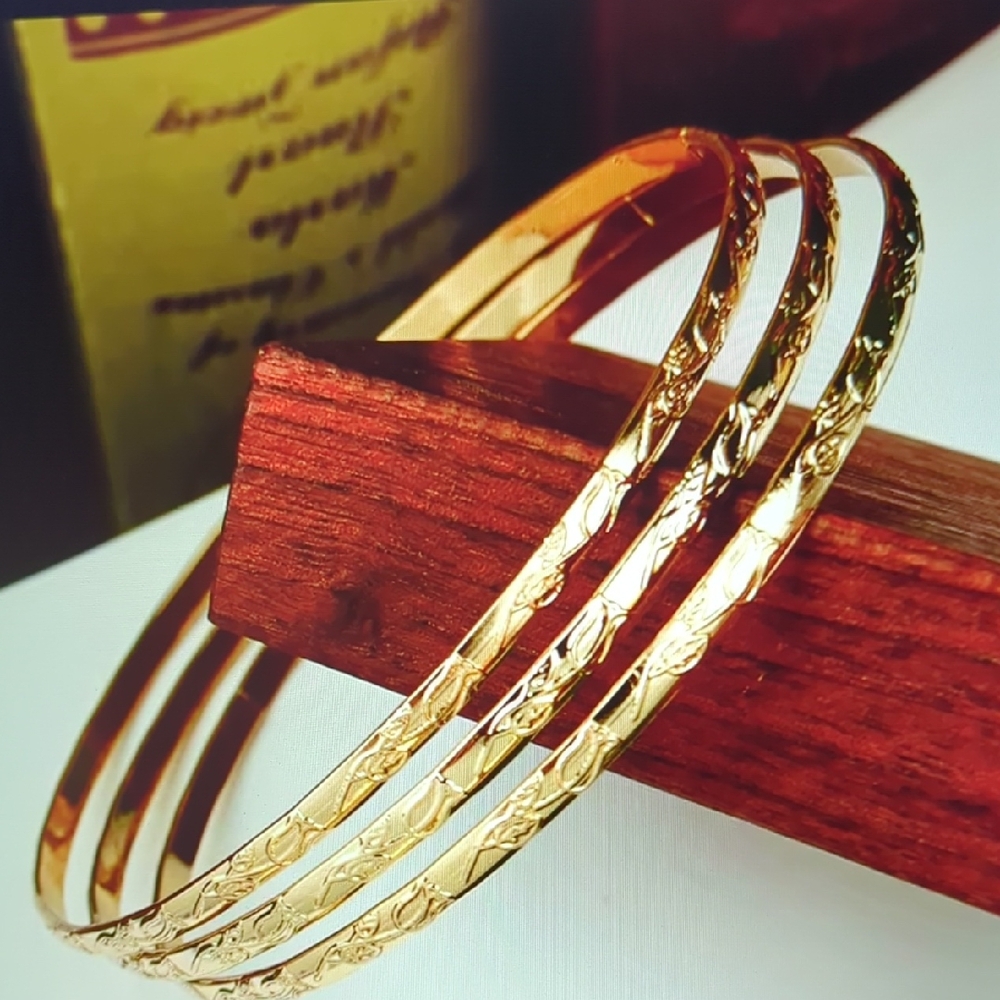 Elegant Gold Bangle Set